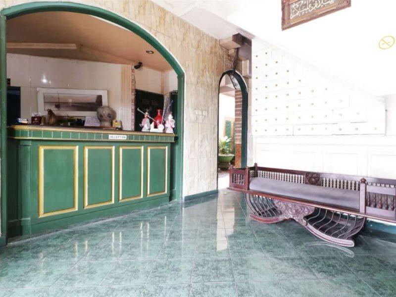 Hotel Alamanda Джакарта Екстер'єр фото