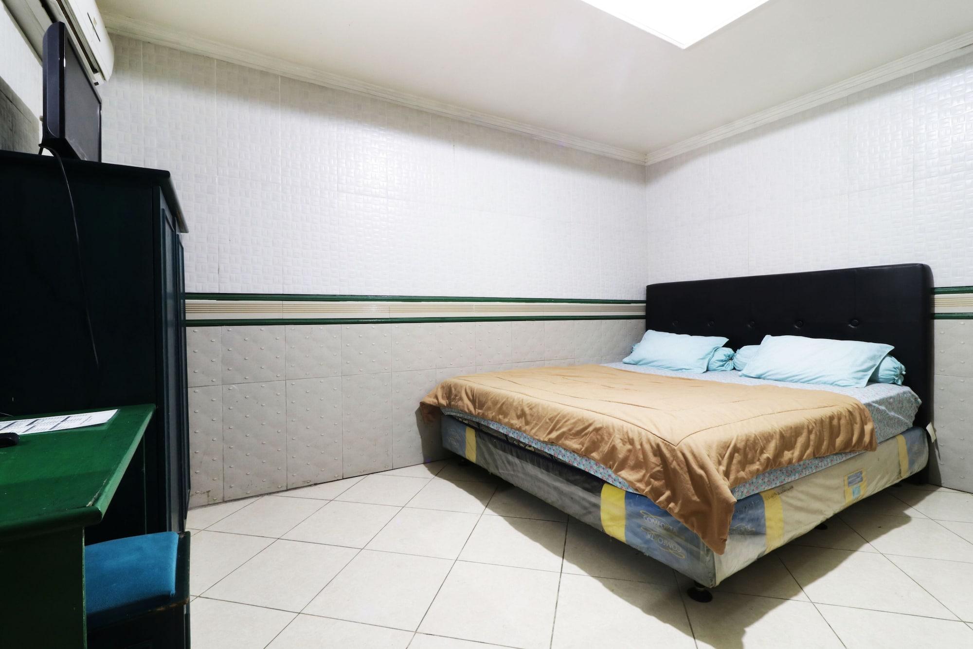 Hotel Alamanda Джакарта Екстер'єр фото
